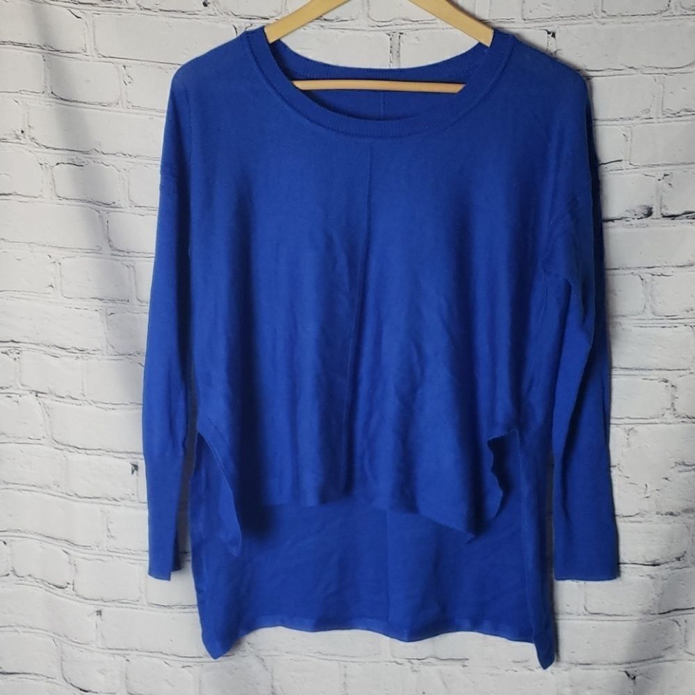 ‎Blue Sweater